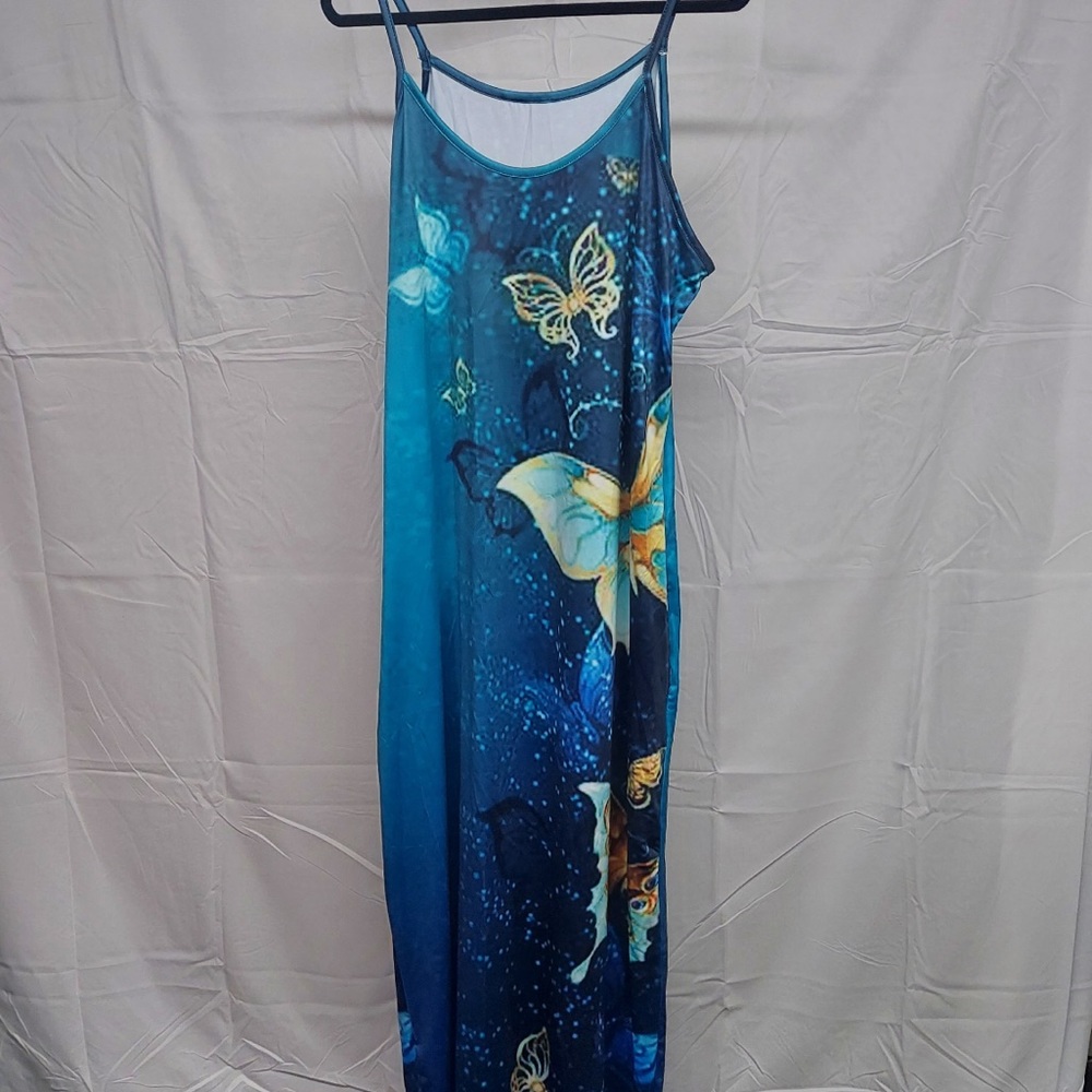 NWOT. 3XL. Womens Maxi Dress.
